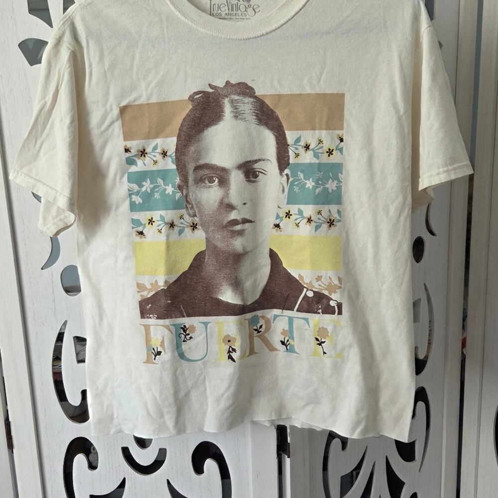 Frida Kahlo T Shirt Womens S True Vintage Los Angeles Floral Graphic Crop Tee
